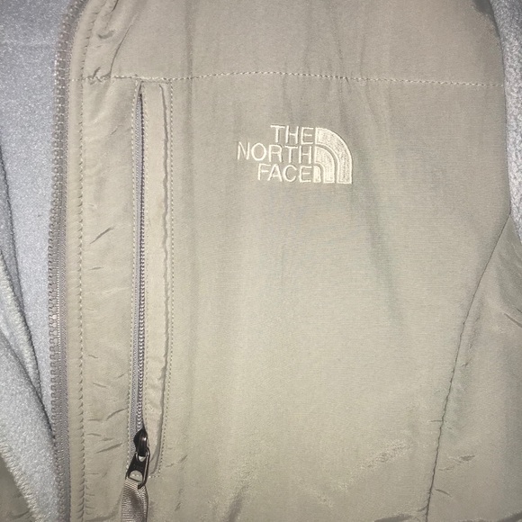 EUC: The Northface Denali Jacket Light Blue - Picture 3 of 5